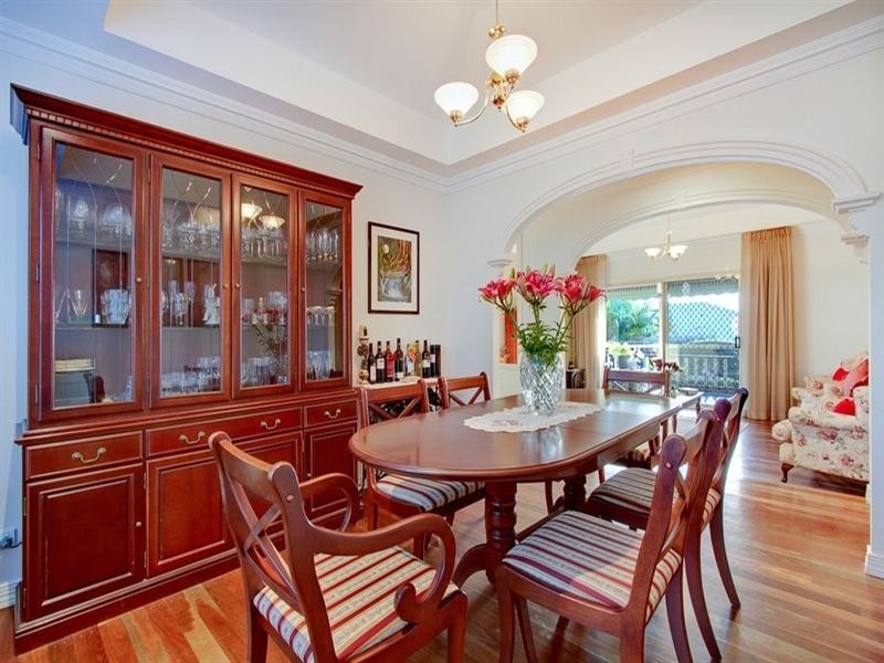 1 Gracilis Court, Elanora QLD 4221