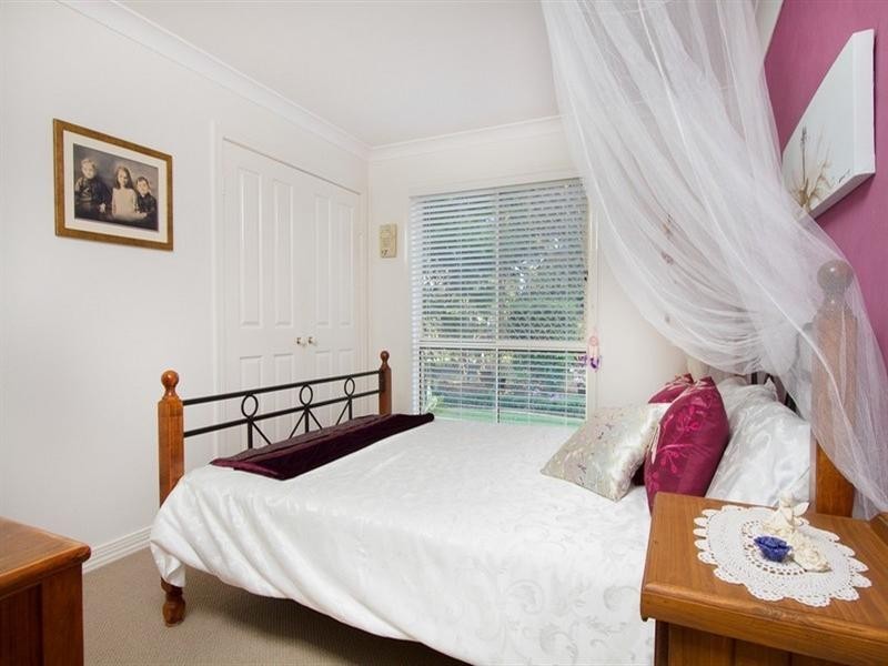 1 Gracilis Court, Elanora QLD 4221