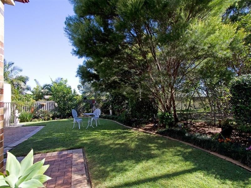 1 Gracilis Court, Elanora QLD 4221