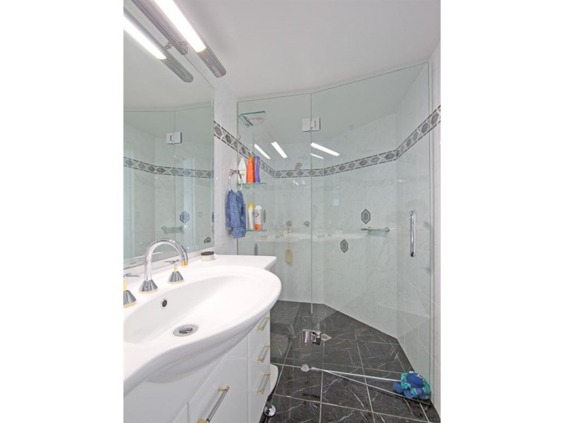 50/70 Marine Parade, Coolangatta QLD 4225