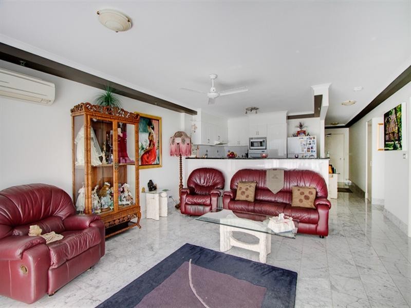 50/70 Marine Parade, Coolangatta QLD 4225