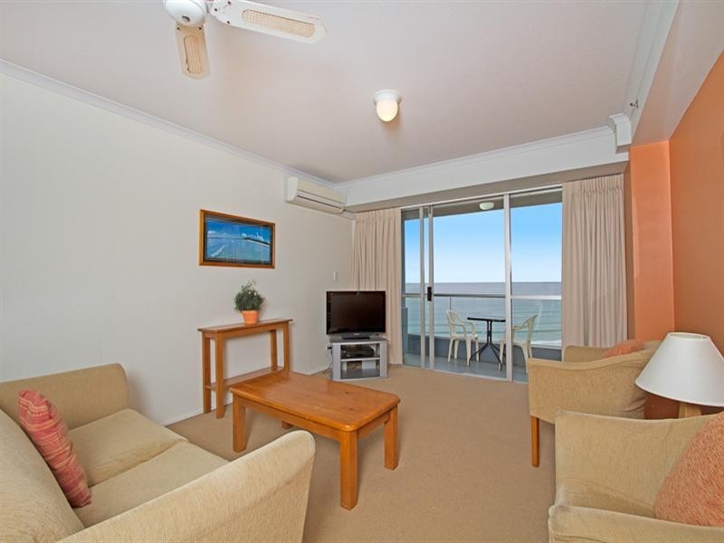 68/62 Marine Parade, Coolangatta QLD 4225