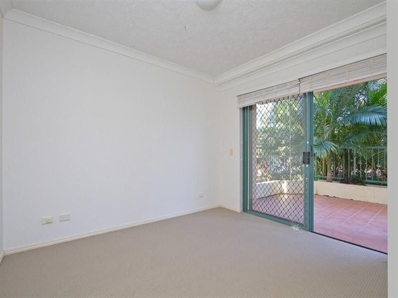 3/56 Coolangatta Road, Coolangatta QLD 4225