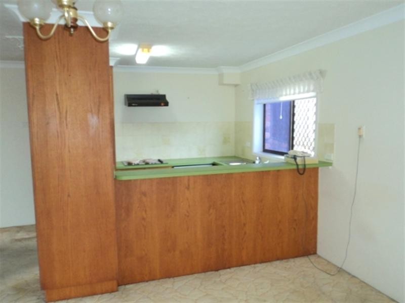 4/18 Lanham Street, Coolangatta QLD 4225