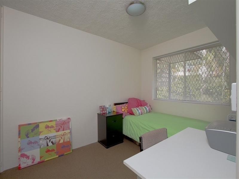 2/50 McLean Street, Coolangatta QLD 4225