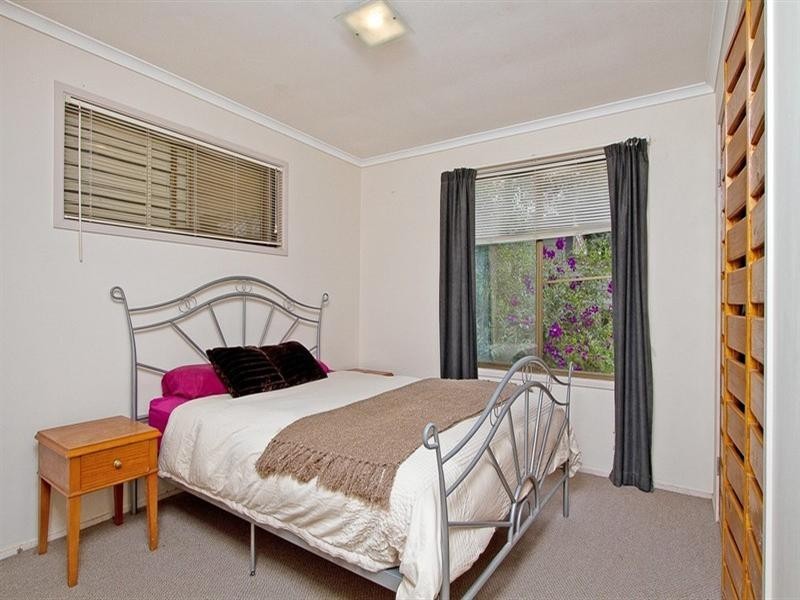 20 Hoffschildt Drive, Currumbin Waters QLD 4223