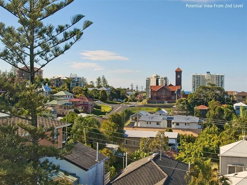 52 Stapylton Street, Coolangatta QLD 4225