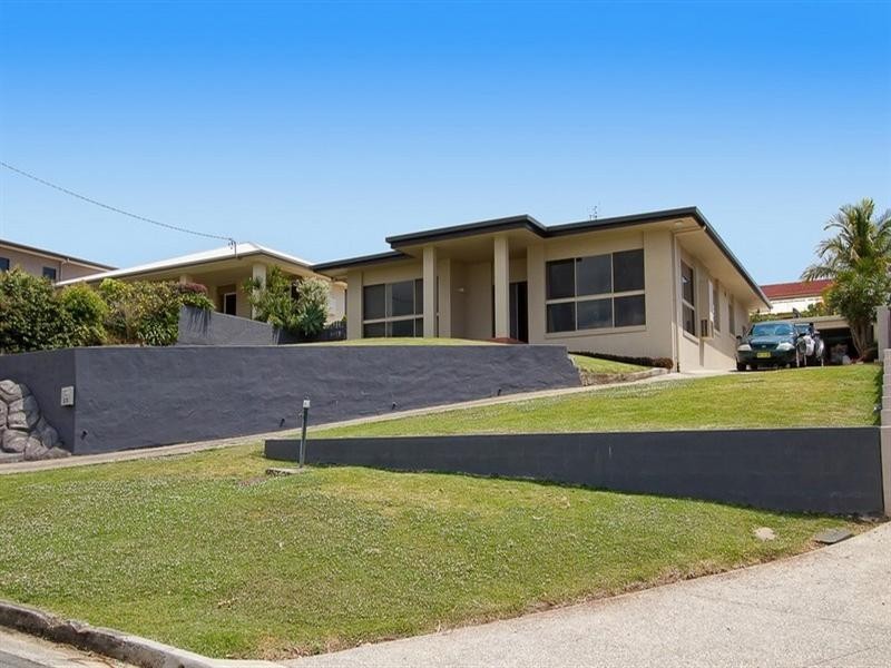 13 Blue Haze Crescent, Banora Point NSW 2486