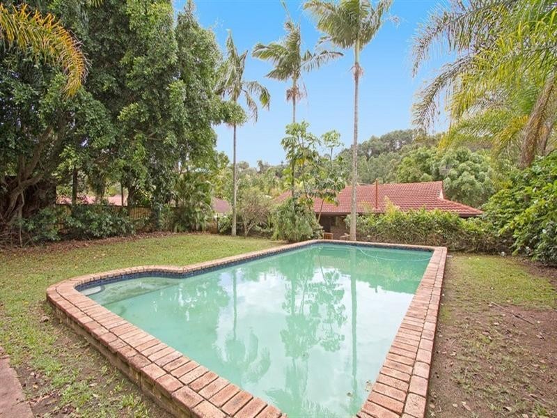 16 Mirreen Drive, Tugun QLD 4224