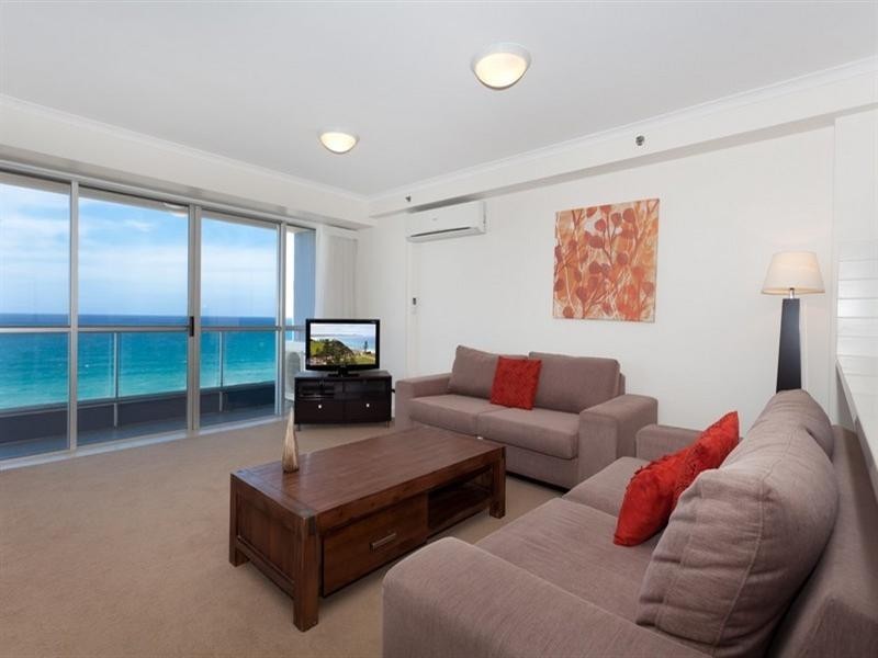 65/62 Marine Parade, Coolangatta QLD 4225