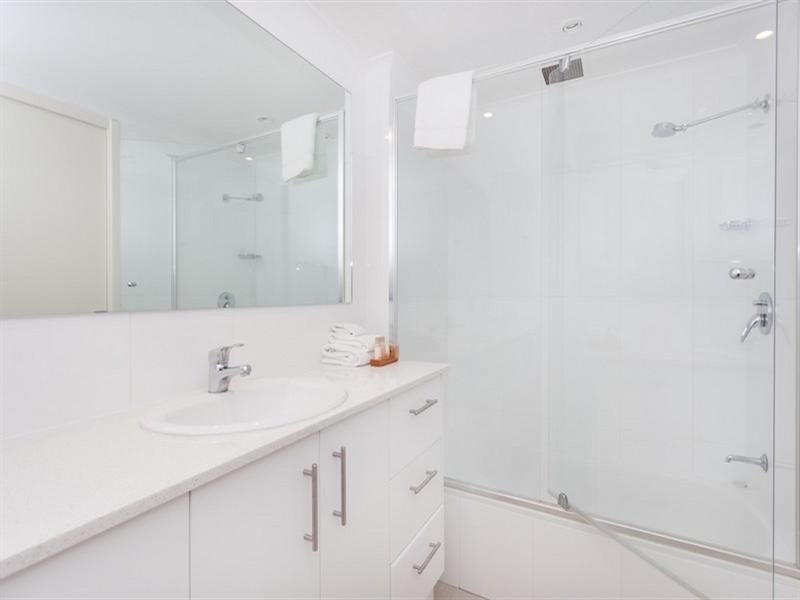 65/62 Marine Parade, Coolangatta QLD 4225