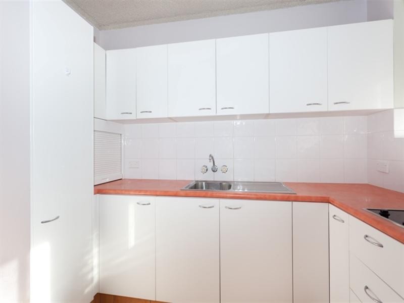 4/8 Musgrave Street, Coolangatta QLD 4225