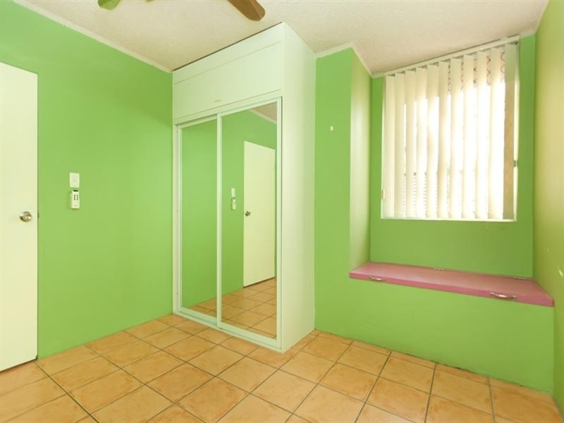 4/8 Musgrave Street, Coolangatta QLD 4225