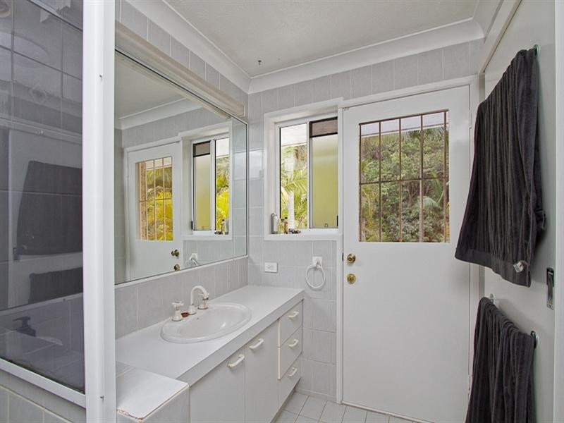 31 Taperell Drive, Tugun QLD 4224