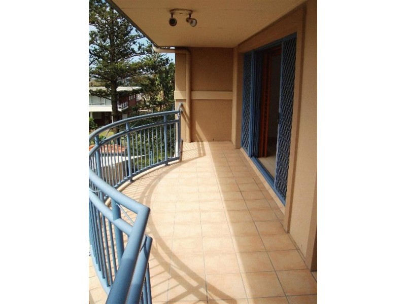 11/139 Golden Four Drive, Bilinga QLD 4225