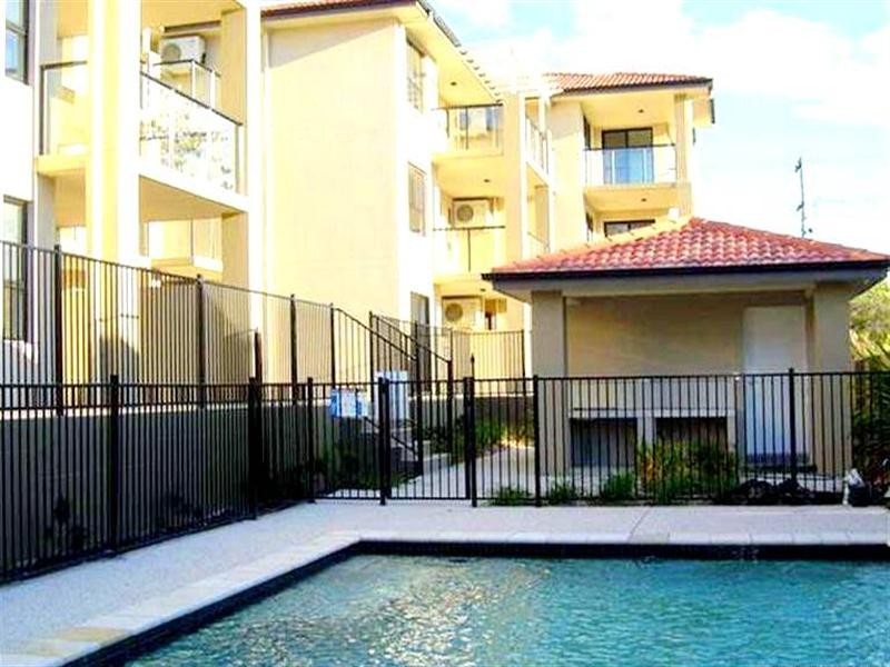 2/113 Golden Four Drive, Tugun QLD 4224