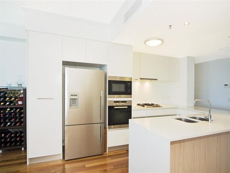 1407/110 Marine Parade, Coolangatta QLD 4225