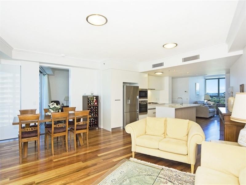 1407/110 Marine Parade, Coolangatta QLD 4225