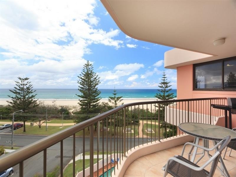 15/134 Pacific Parade, Bilinga QLD 4225