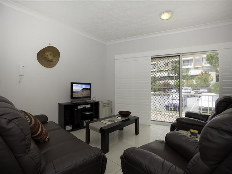 3/20 Marine Parade, Coolangatta QLD 4225