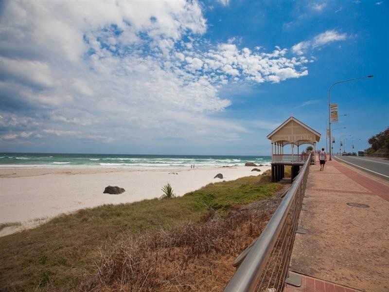 3/20 Marine Parade, Coolangatta QLD 4225