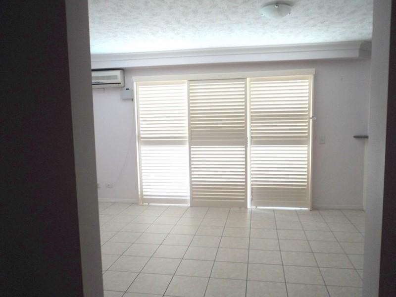 2/40 Dutton Street, Coolangatta QLD 4225