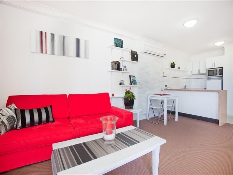 236/99 Griffith Street, Coolangatta QLD 4225