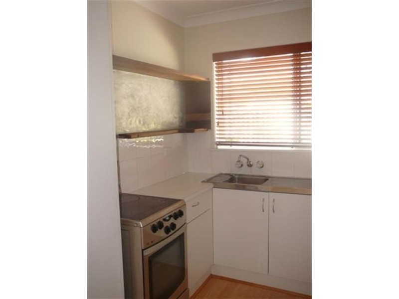 2/37 Coolangatta Road, Coolangatta QLD 4225