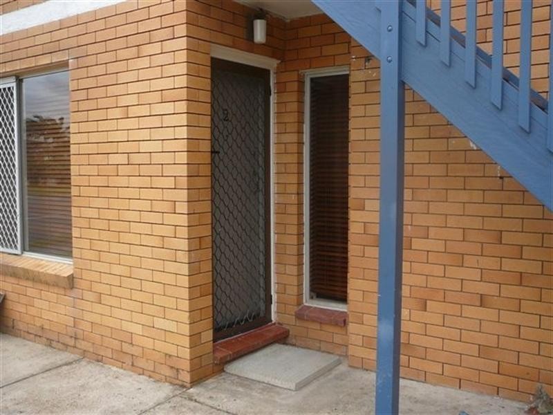 2/37 Coolangatta Road, Coolangatta QLD 4225