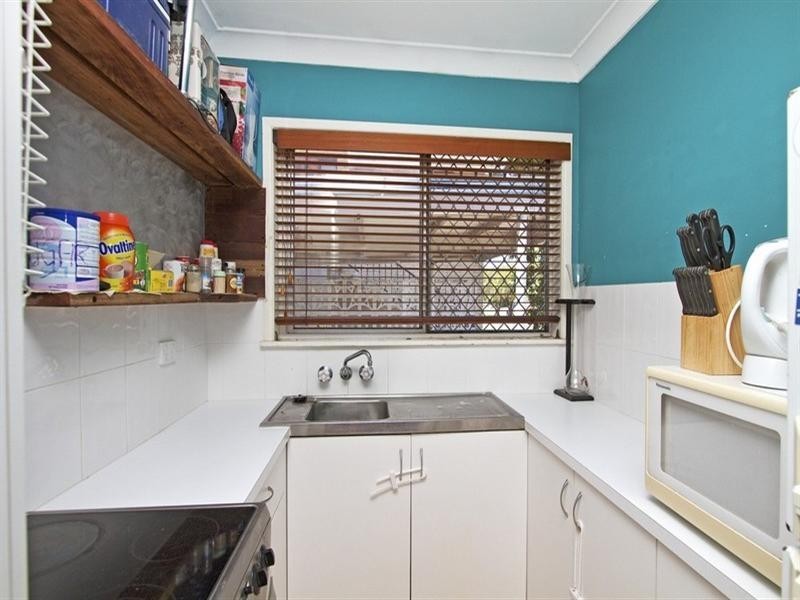 2/37 Coolangatta Road, Coolangatta QLD 4225