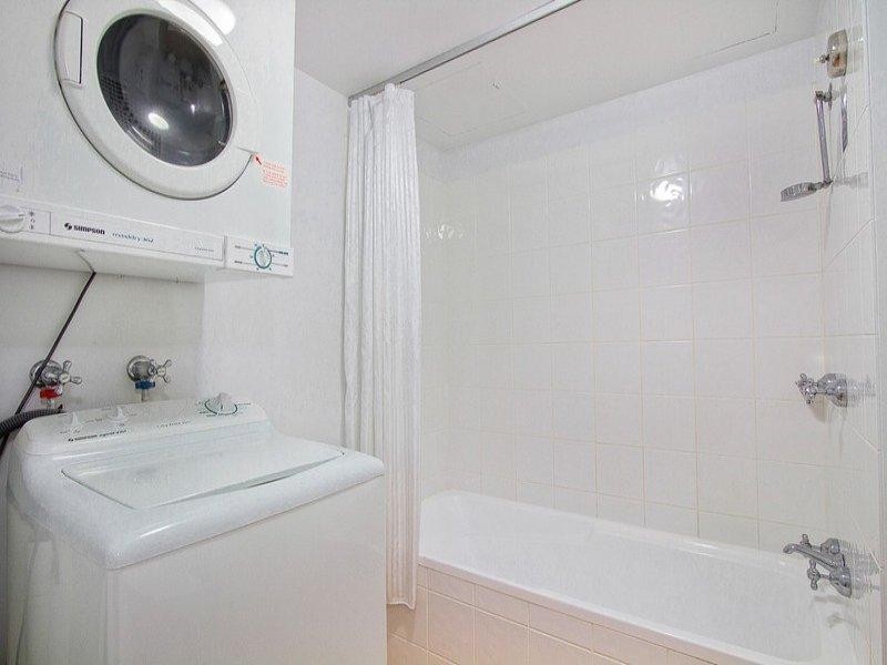 99 Griffith Street, Coolangatta QLD 4225