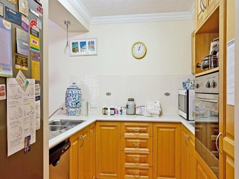 1/29 Dixon Street, Coolangatta QLD 4225