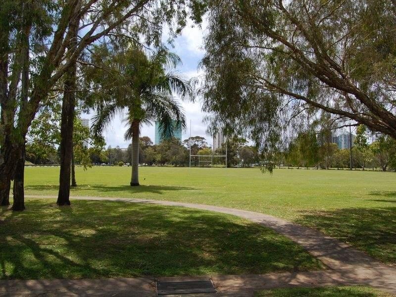 4/63 Stapylton Street, Coolangatta QLD 4225