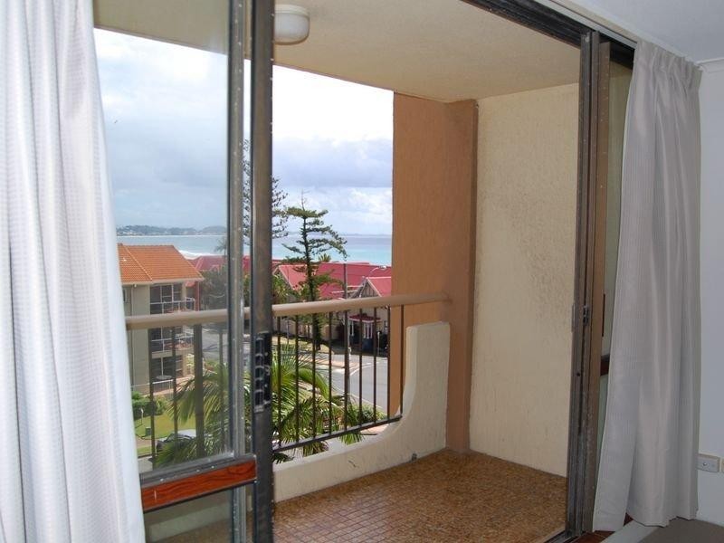 15/22 Marine Parade, Coolangatta QLD 4225