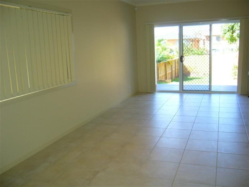 2/48 McLEAN Street, Coolangatta QLD 4225