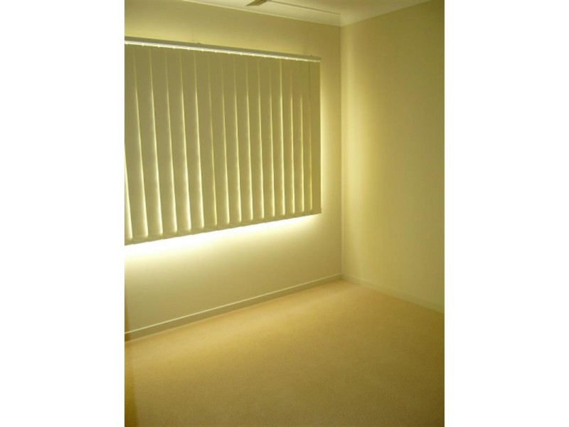 2/48 McLEAN Street, Coolangatta QLD 4225