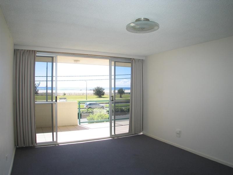 4/4-6 MUSGRAVE Street, Kirra QLD 4225