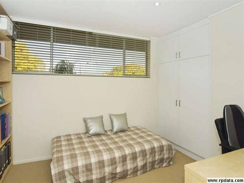 13/21 DIXON Street, Coolangatta QLD 4225