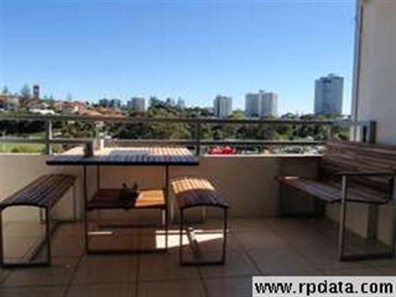 13/21 DIXON Street, Coolangatta QLD 4225