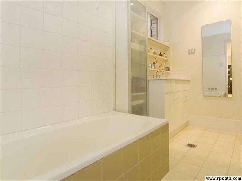 13/21 DIXON Street, Coolangatta QLD 4225