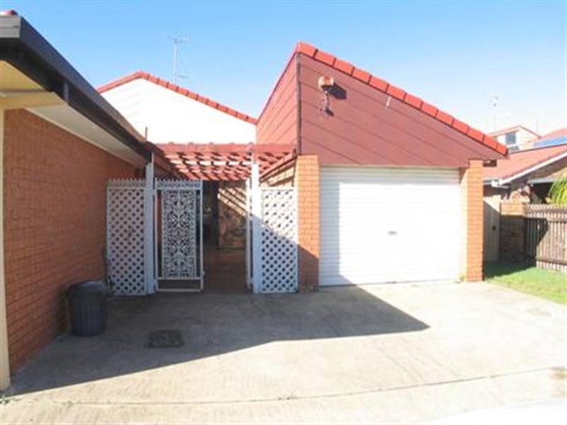 2/21 SHEARWATER Parade, Tweed Heads NSW 2485