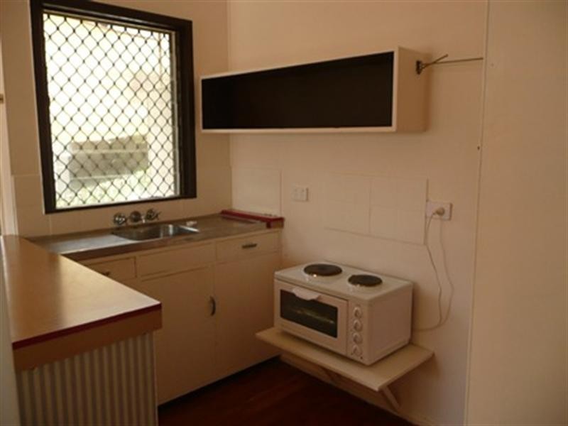 3/27 STAPYLTON Street, Coolangatta QLD 4225