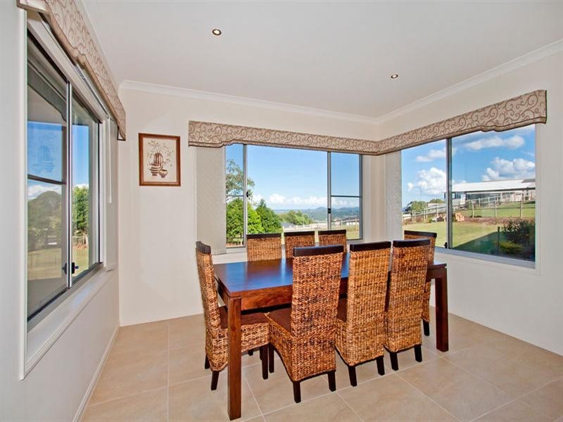 32 Sunnycrest Drive, Terranora NSW 2486