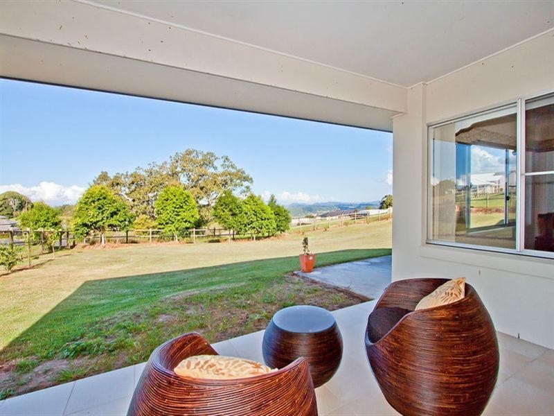 32 Sunnycrest Drive, Terranora NSW 2486