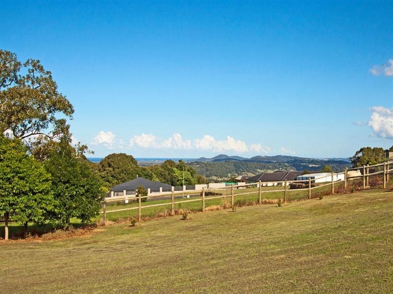 32 Sunnycrest Drive, Terranora NSW 2486