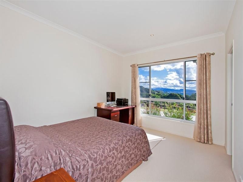 32 Sunnycrest Drive, Terranora NSW 2486