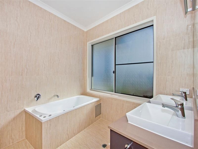 32 Sunnycrest Drive, Terranora NSW 2486