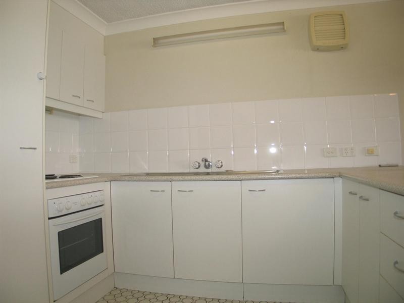 3/27 GOLDEN FOUR Drive, Kirra QLD 4225