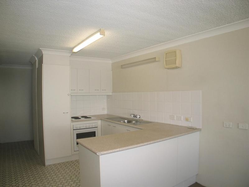 3/27 GOLDEN FOUR Drive, Kirra QLD 4225