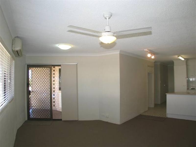 3/27 GOLDEN FOUR Drive, Kirra QLD 4225